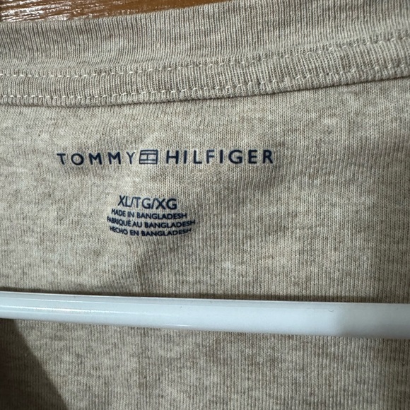 Tommy Hilfiger Light Gray V-Neck Tee - Picture 4 of 4